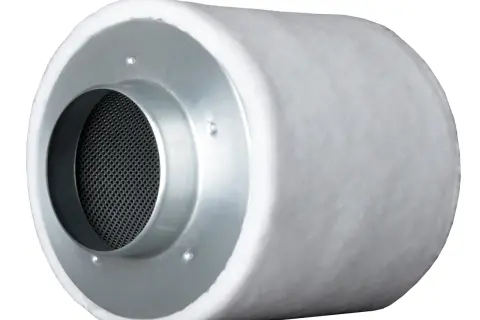 Cylindriskt kolfilter med metallände och perforerad insida.