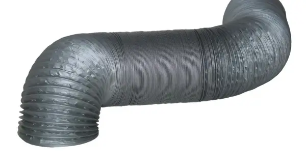 En böjd, grå, flexibel ventilationsslang som leder luften dit den behövs.